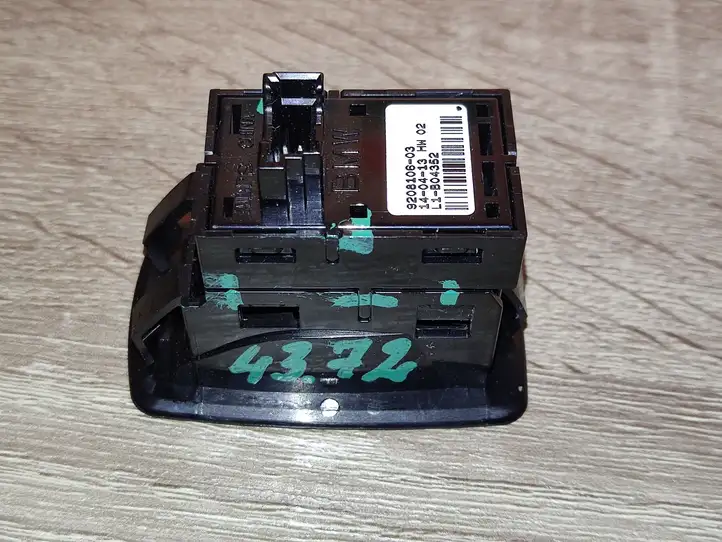 BMW 1 F20 F21 (2011 - 2019) 9208106 Блок кнопок стеклоподъемников — фото 6