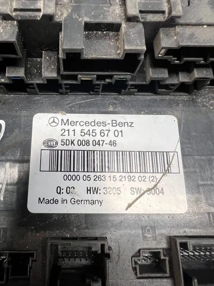 Mercedes-Benz CLS C219 (2003 - 2011) 2115456701 Модуль комфорта — фото 3