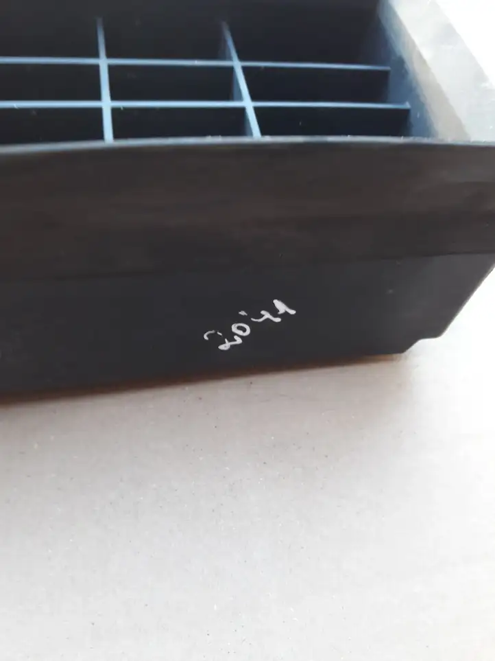 Renault Kadjar (2015 - 2018) 623224EA0B Дефлектор воздуха — фото 3