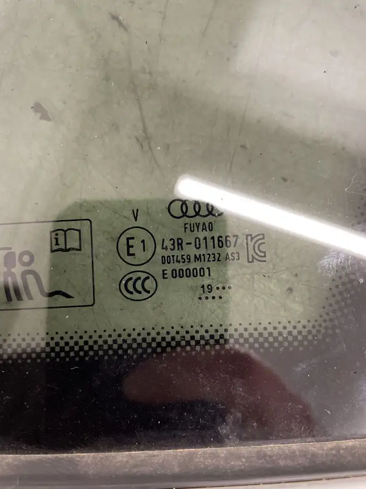 Audi Q3 F3 (2018 - ) 83A845298E Заднее боковое стекло — фото 3