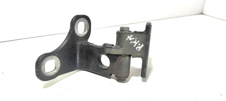 Land Rover Range Rover (2002 - 2005)   Нижняя петля передней двери