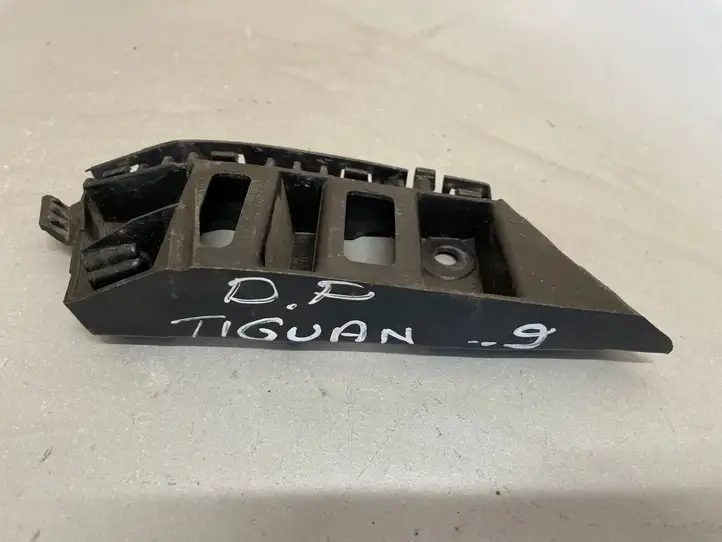 Volkswagen Tiguan (2007 - 2011) 5N0807184 Кронштейн переднего бампера — фото 1