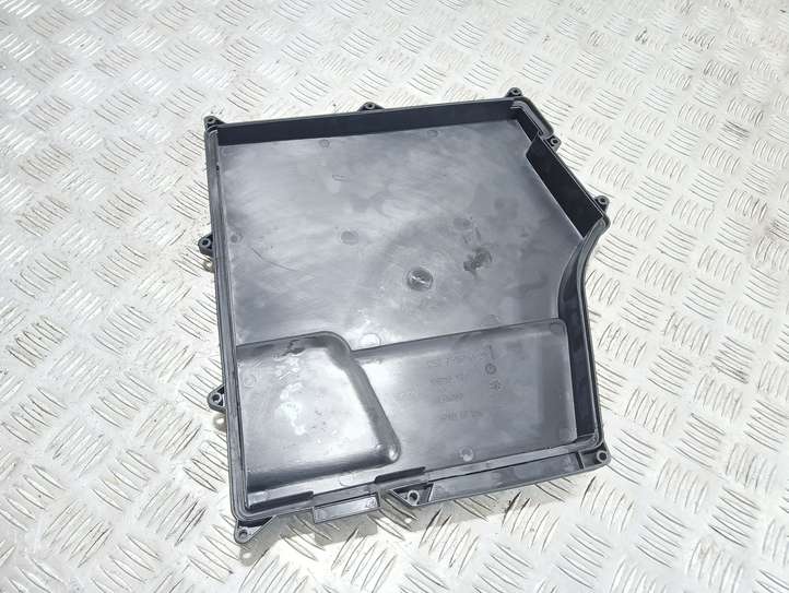 Land Rover Range Rover (2002 - 2005)  7516750 Крышка ящика предохранителей