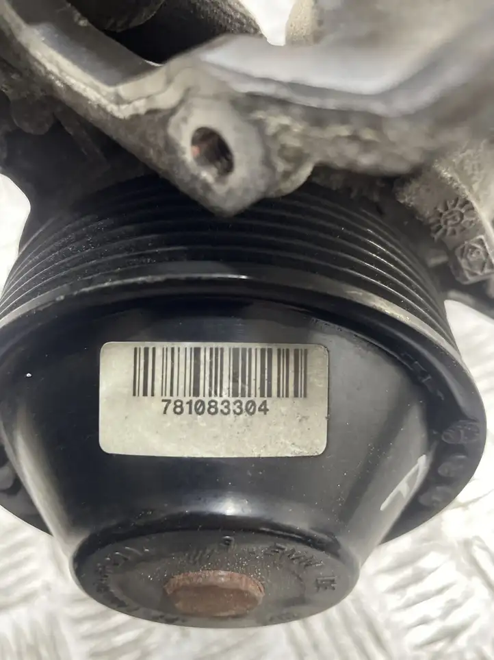 BMW 3 F30 F35 F31 (2012 - 2018) 781083304 насос охлаждения — фото 3
