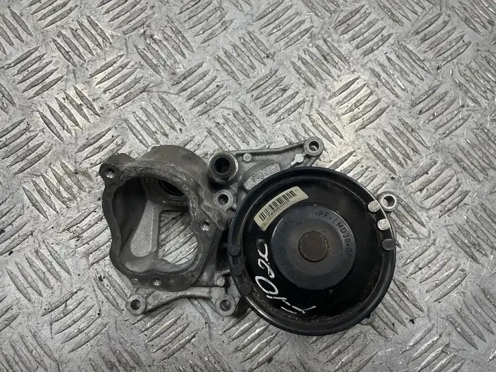 BMW 3 F30 F35 F31 (2012 - 2018) 781083304 насос охлаждения — фото 1