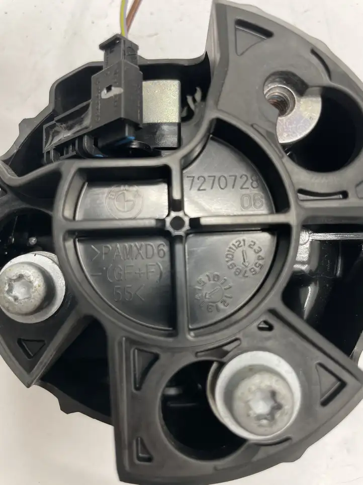 BMW 1 F20 F21 (2011 - 2019) 7270728 Кнопка закрытия крышки багажника — фото 3