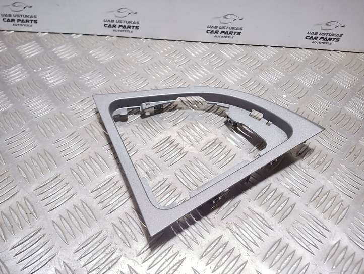 BMW 1 E81 E87 (2004 - 2011)  7129144 Рамка рычага переключения передач