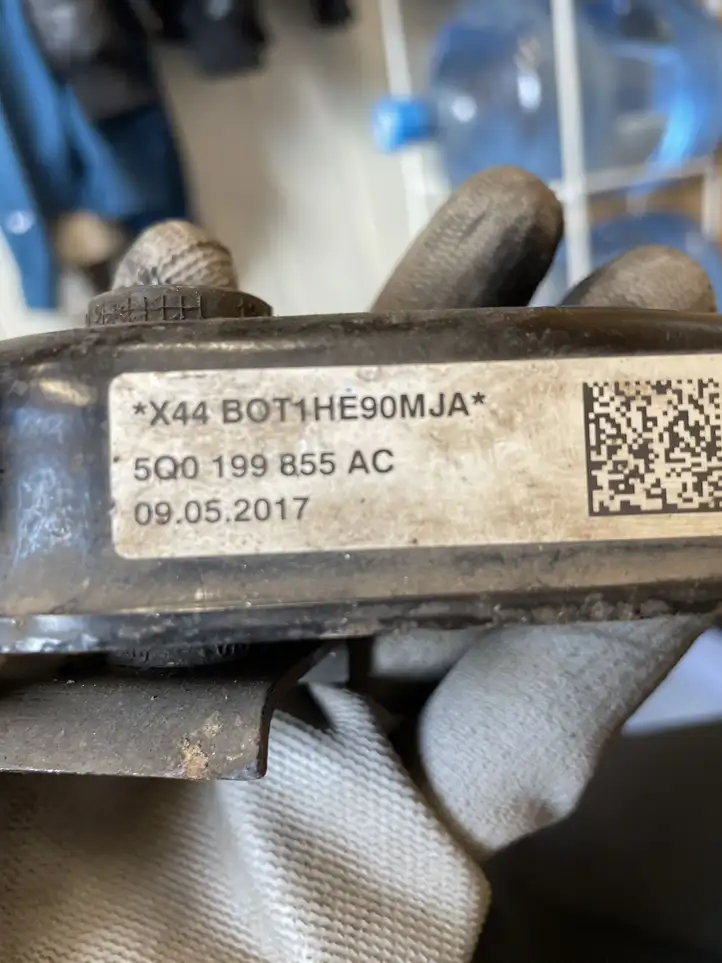Skoda Octavia Mk3 (5E) (2013 - 2019) 5Q0199855AC Кронштейн двигателя — фото 2