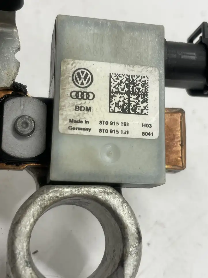 Audi A4 S4 B8 8K (2011 - 2015) 8T0915161 Минусовой провод аккумулятора — фото 3