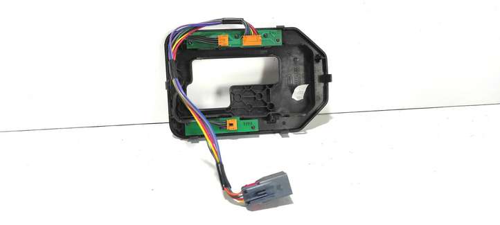 Land Rover Discovery (2004 - 2009)  FJV500272 Рамка рычага переключения передач
