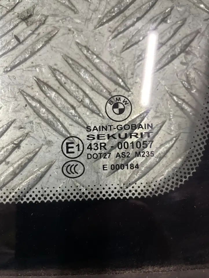 BMW 3 F30 F35 F31 (2012 - 2018) Заднее боковое стекло — фото 3