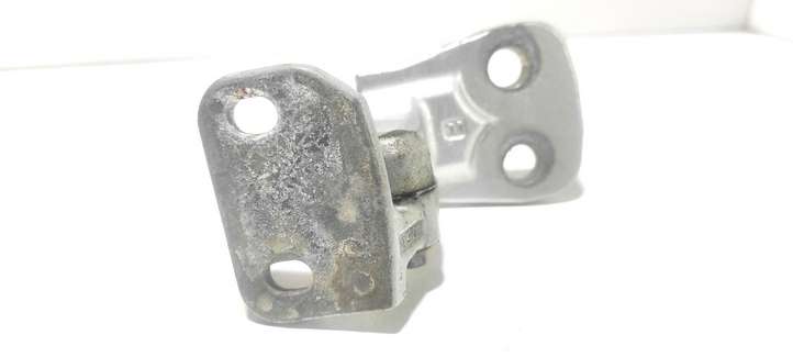 Land Rover Discovery (2004 - 2009)  BDB780072 Нижняя петля задней двери