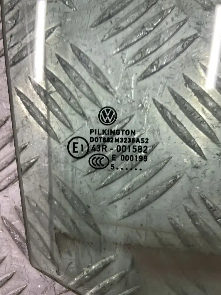 Volkswagen Touran I (2003 - 2010) Стекло передней двери — фото 2