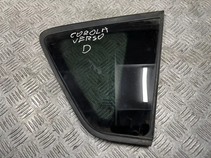 Toyota Corolla Verso E121 (2004 - 2007) Заднее боковое стекло — фото 1