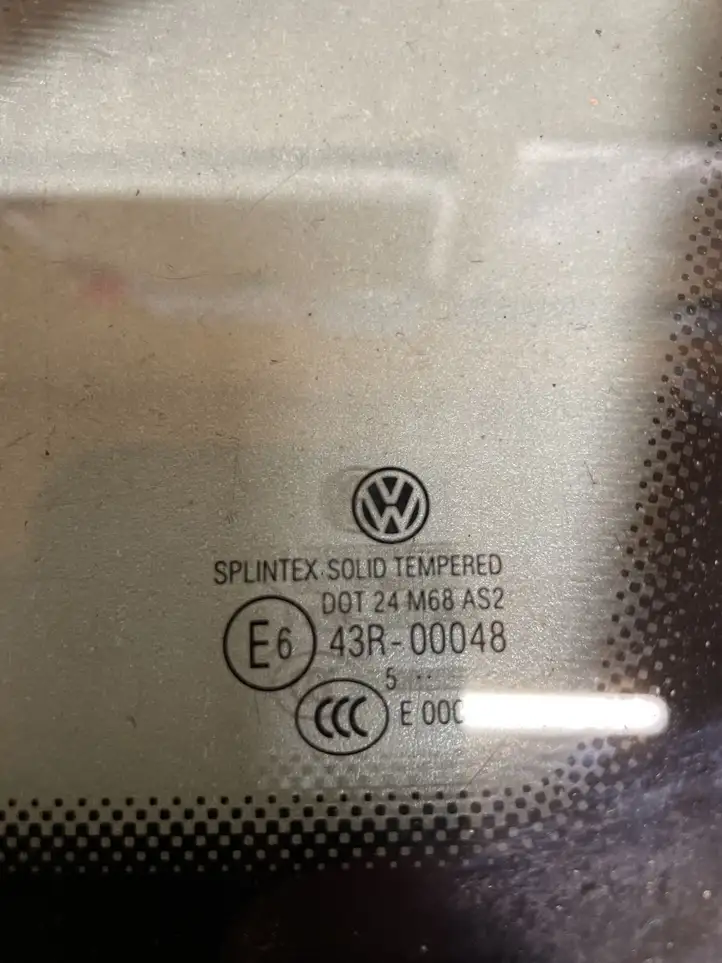Volkswagen Golf Plus (2004 - 2008) Треугольное стекло кузова — фото 2