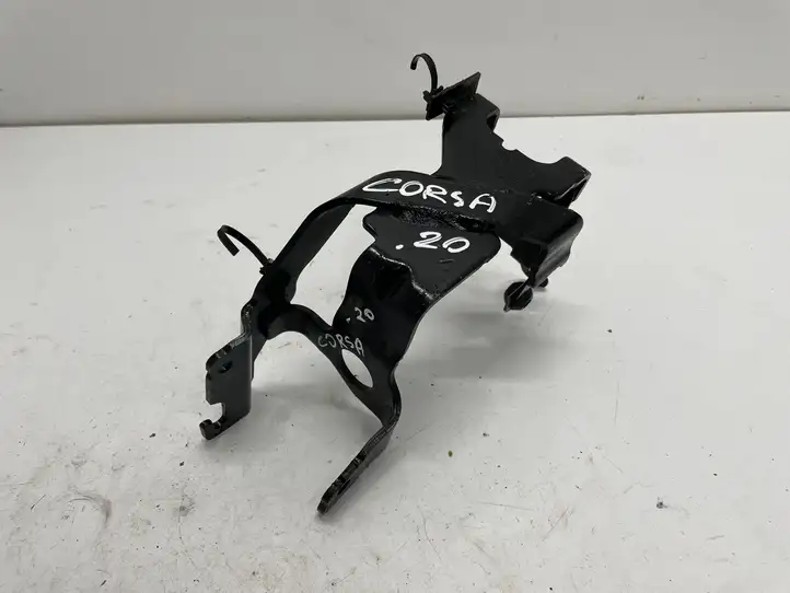 Opel Corsa F (2019 - ) 9824447480 Кронштейн блока ABS — фото 3