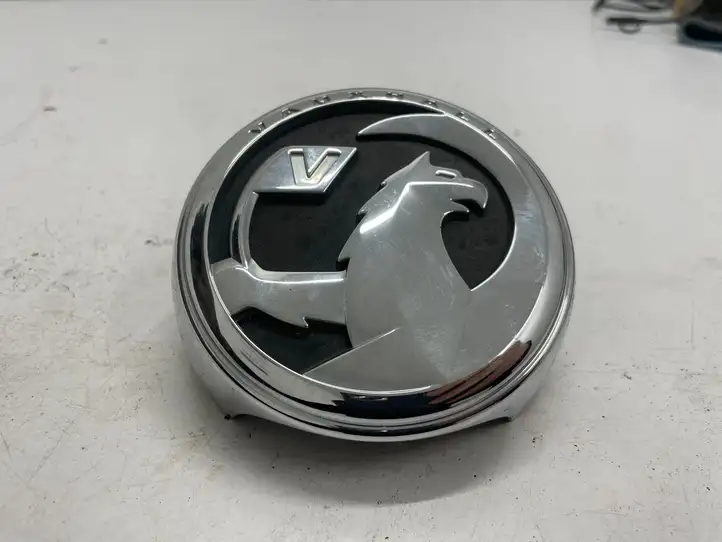 Opel Astra K (2015 - 2020) 39040296 Кнопка закрытия крышки багажника — фото 1
