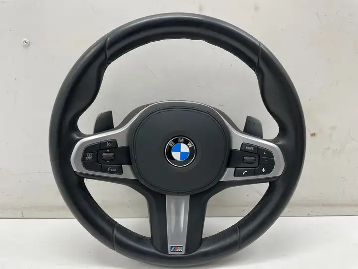 BMW 5 G30 G31 (2016 - ) Руль — фото 4