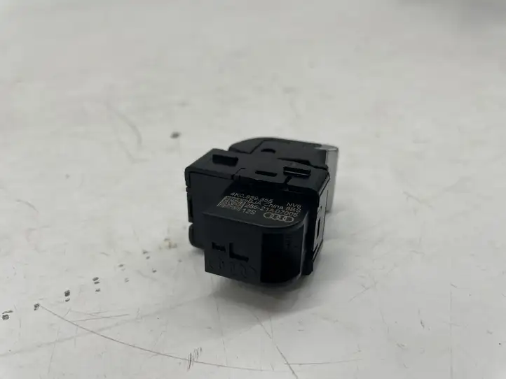 Audi A3/S3 8Y (2020 - ) 4K0959855 Кнопка стеклоподъемников — фото 2