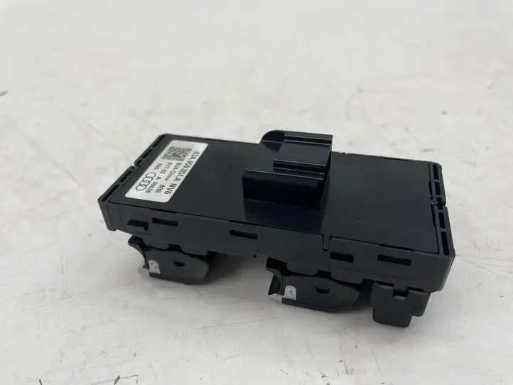Audi A3/S3 8Y (2020 - ) 83A959851A Кнопка стеклоподъемников — фото 2