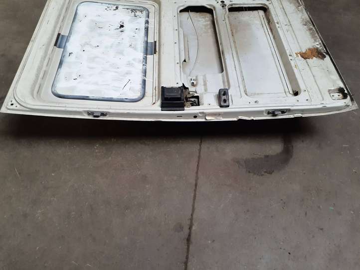 Volkswagen LT (1996 - 2007)   Боковые раздвижные двери