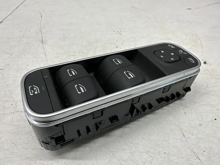 Mercedes-Benz CLA C118,X118 (2019 - ) A1679059803 Блок кнопок стеклоподъемников — фото 1
