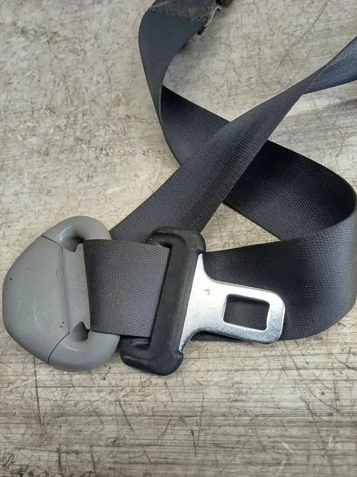 Toyota Avensis Verso (2001 - 2004) 0431041 Ремень безопасности 3-го ряда — фото 4