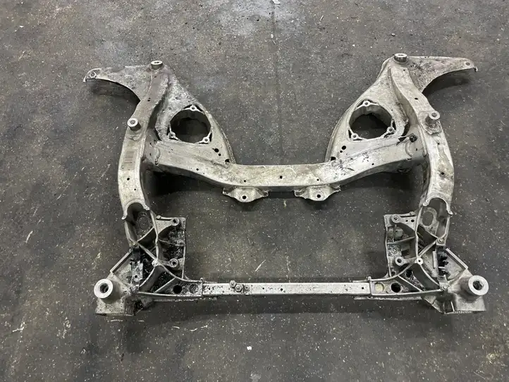 BMW M6 F06/F12/F13 (2012 - 2018) 4930221108 Передняя балка подвески — фото 2