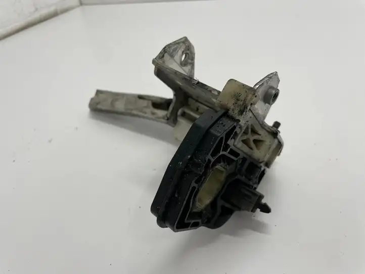 BMW M6 F06/F12/F13 (2012 - 2018) 7186514 Кронштейн панели радиатора — фото 3