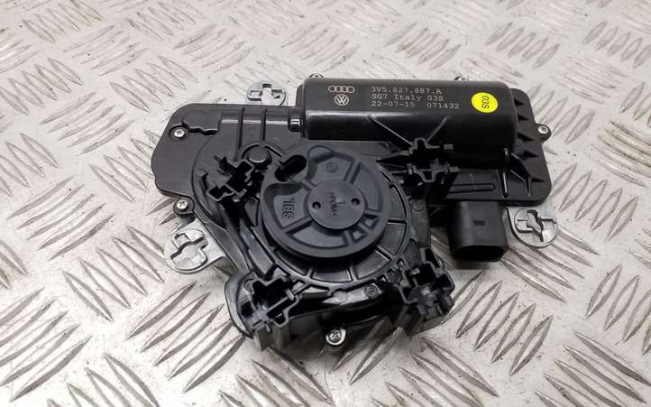 Skoda Superb B8 (3V) (2015 - 2023)  3V5827887A Притягиватель задней крышки