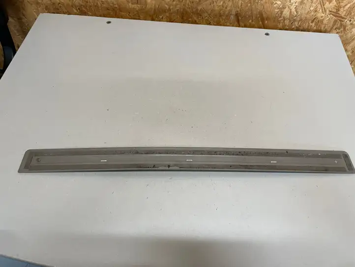 Mercedes-Benz E W212 (2009 - 2016) A2126860936 Внутренняя отделка переднего порога — фото 2