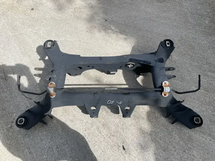 BMW 3 F30 F35 F31 (2012 - 2018) 6863150 Задняя балка подвески — фото 1