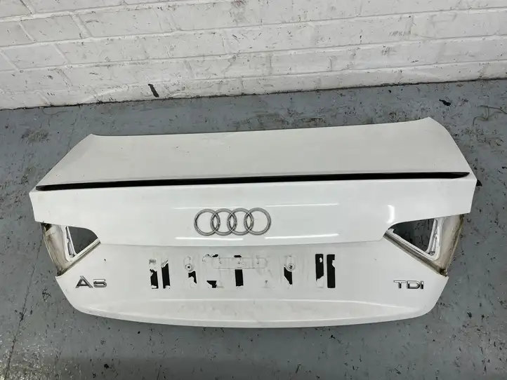 Audi A5 8T 8F (2007 - 2011) Крышка багажника — фото 1