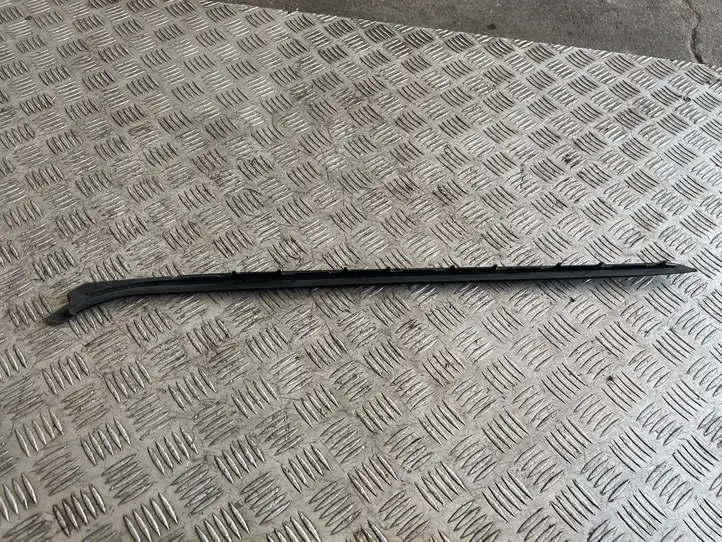 BMW 3 F30 F35 F31 (2012 - 2018) 7258187 Накладка стоек лобового стекла — фото 2