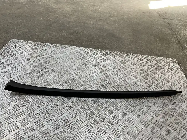 Opel Astra J (2012 - 2015) 13280301 Накладка стоек лобового стекла — фото 1