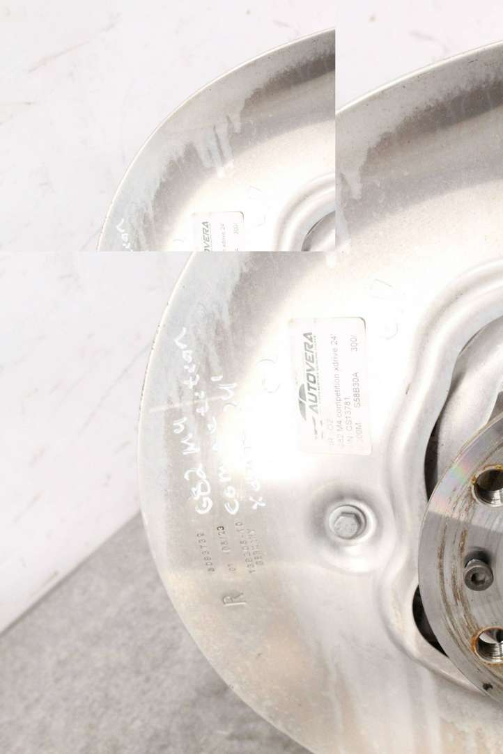 BMW M4 G82 G83 (2020 - )  8095658 Задний поворотный кулак (ступица, цапфа)