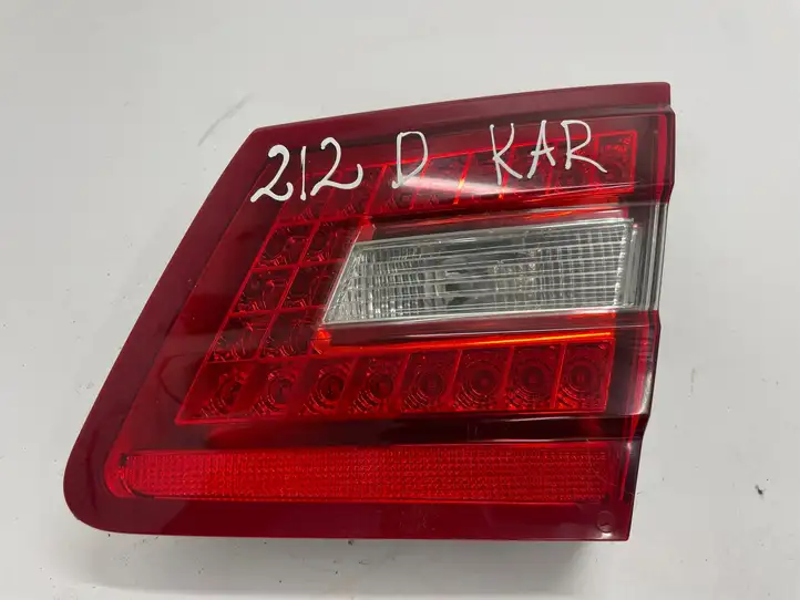 Mercedes-Benz E W212 (2009 - 2016) Задний фонарь в крышке багажника — фото 1