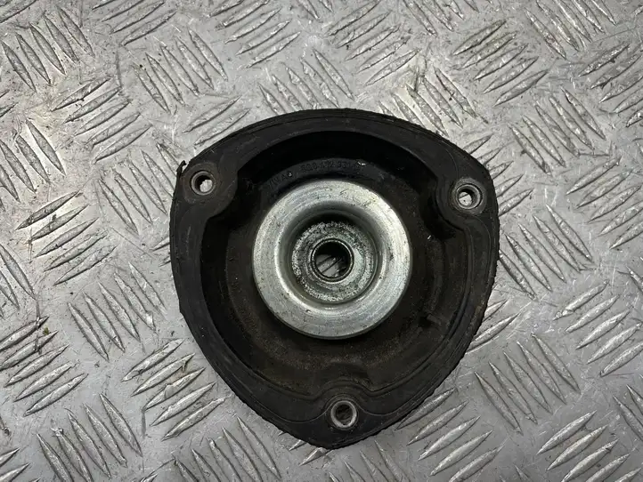 Volkswagen Golf VII (2013 - 2019) 5Q0412331D Резиновая опора пружины — фото 1