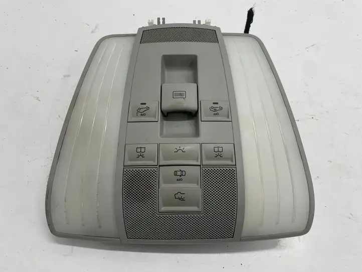 Mercedes-Benz E W212 (2009 - 2016) A2129060900 Передняя подсветка — фото 1