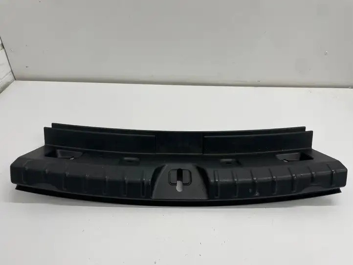 BMW 3 F30 F35 F31 (2012 - 2018) 7221868 Отделка порога багажника — фото 1