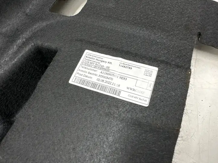 Mercedes-Benz CLA C118,X118 (2019 - ) A1186907601 Прочая отделка багажника — фото 3