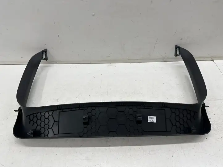 Mercedes-Benz CLA C118,X118 (2019 - ) A1187400800 Прочая отделка багажника — фото 3