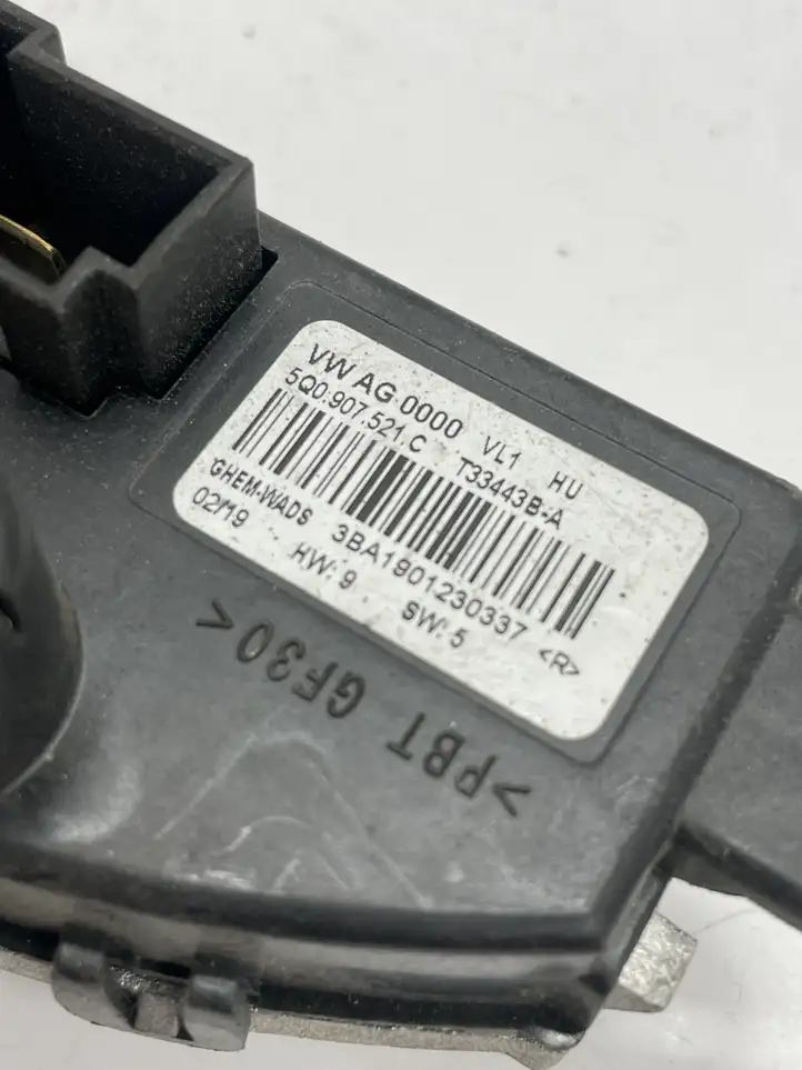 Audi A3/S3 8V (2012 - 2016) 5Q0907521C Реле вентилятора печки салона — фото 2
