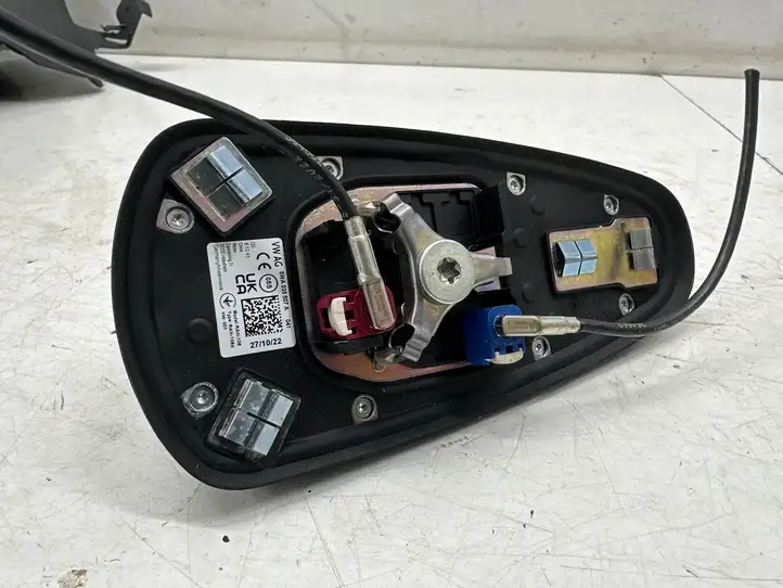 Skoda Octavia Mk4 (2019 - ) 5WA035507A GPS антенна — фото 3