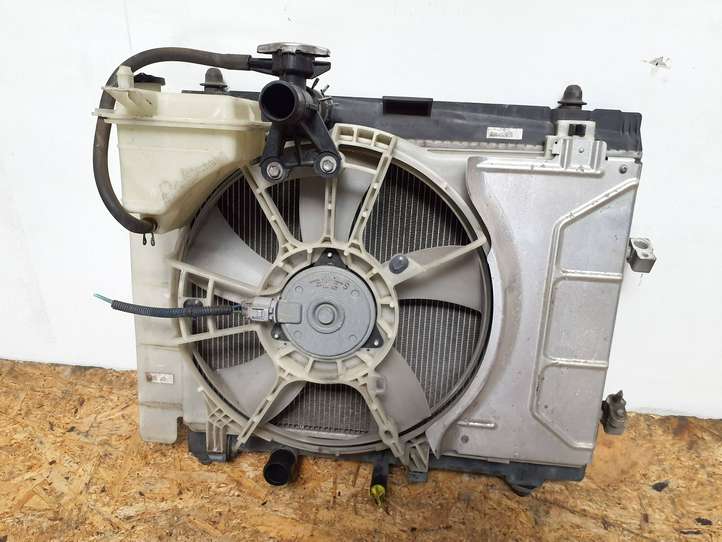 Toyota Yaris (2005 - 2009)  4221333843 Комплект радиаторов