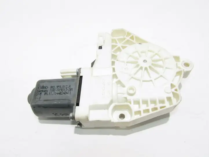 Audi A4 S4 B8 8K (2007 - 2011) Стеклоподъемник задней двери — фото 1