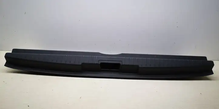 Renault Captur (2013 - 2020) 849202411R Отделка порога багажника — фото 2