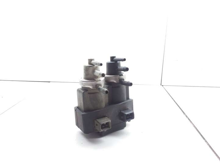 Audi A6 (1997 - 2001)  059906629 Центральный клапан