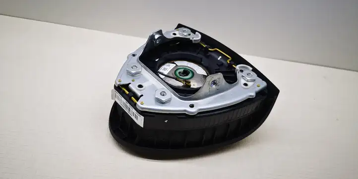 Hyundai i30 (2007 - 2012) 62431350 Подушка безопасности руля — фото 2