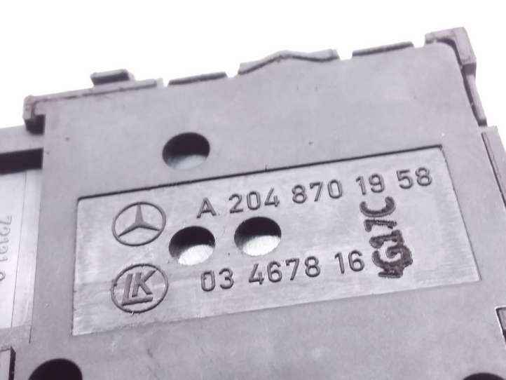 Mercedes-Benz CLS C218,X218 (2011 - 2017)  A2048701958 Управление регулеровки сидений 